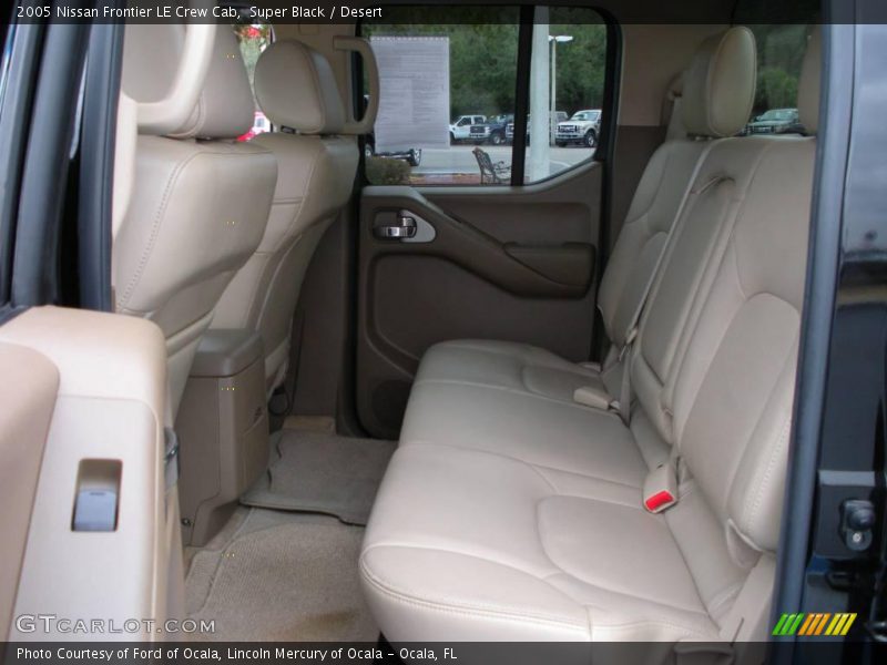 Super Black / Desert 2005 Nissan Frontier LE Crew Cab