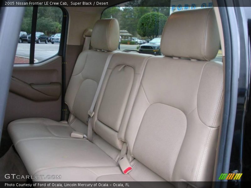 Super Black / Desert 2005 Nissan Frontier LE Crew Cab