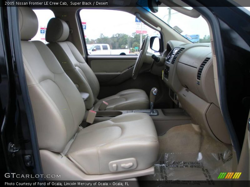 Super Black / Desert 2005 Nissan Frontier LE Crew Cab