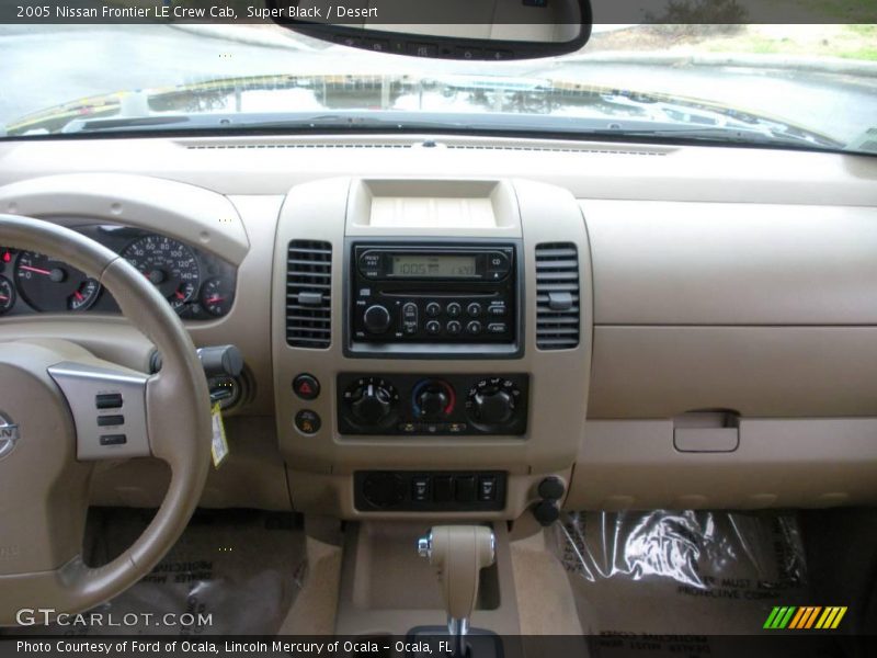 Super Black / Desert 2005 Nissan Frontier LE Crew Cab