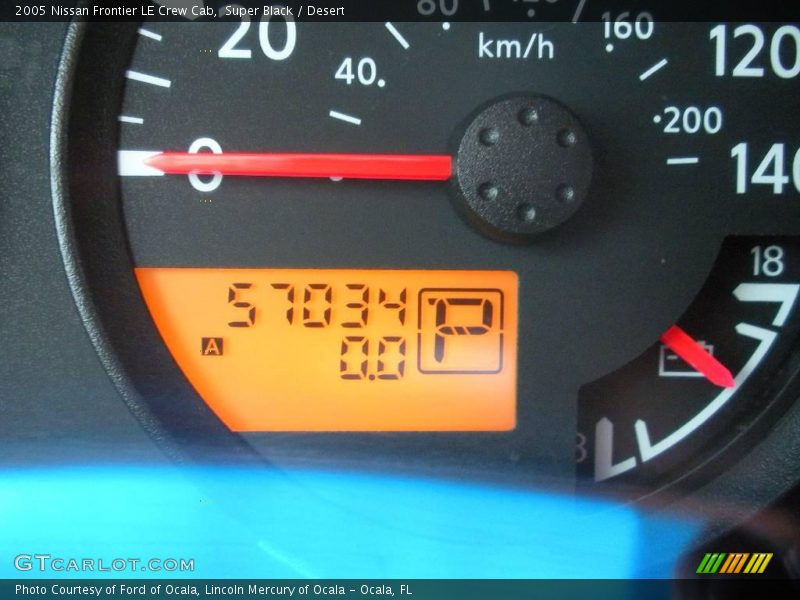 Super Black / Desert 2005 Nissan Frontier LE Crew Cab