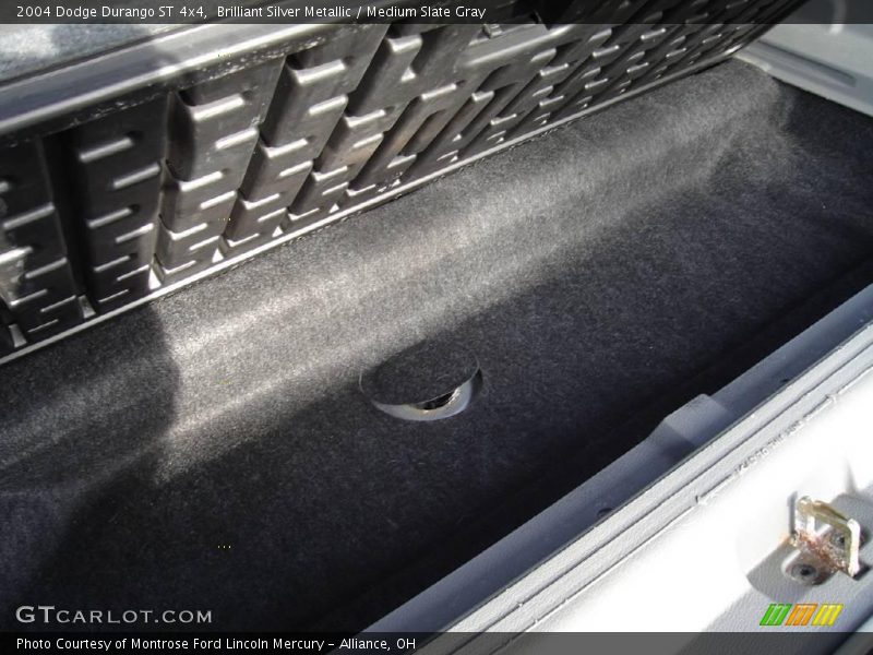 Brilliant Silver Metallic / Medium Slate Gray 2004 Dodge Durango ST 4x4