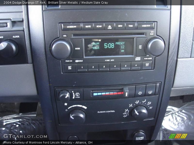 Brilliant Silver Metallic / Medium Slate Gray 2004 Dodge Durango ST 4x4