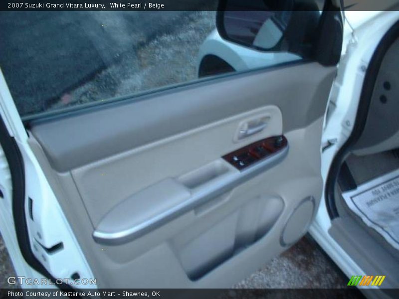 White Pearl / Beige 2007 Suzuki Grand Vitara Luxury