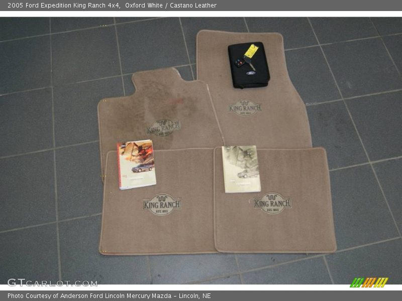 Oxford White / Castano Leather 2005 Ford Expedition King Ranch 4x4