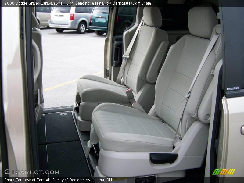 Light Sandstone Metallic / Dark Slate/Light Shale 2008 Dodge Grand Caravan SXT
