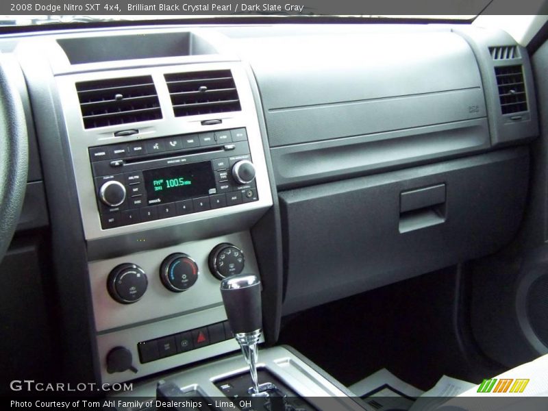 Brilliant Black Crystal Pearl / Dark Slate Gray 2008 Dodge Nitro SXT 4x4