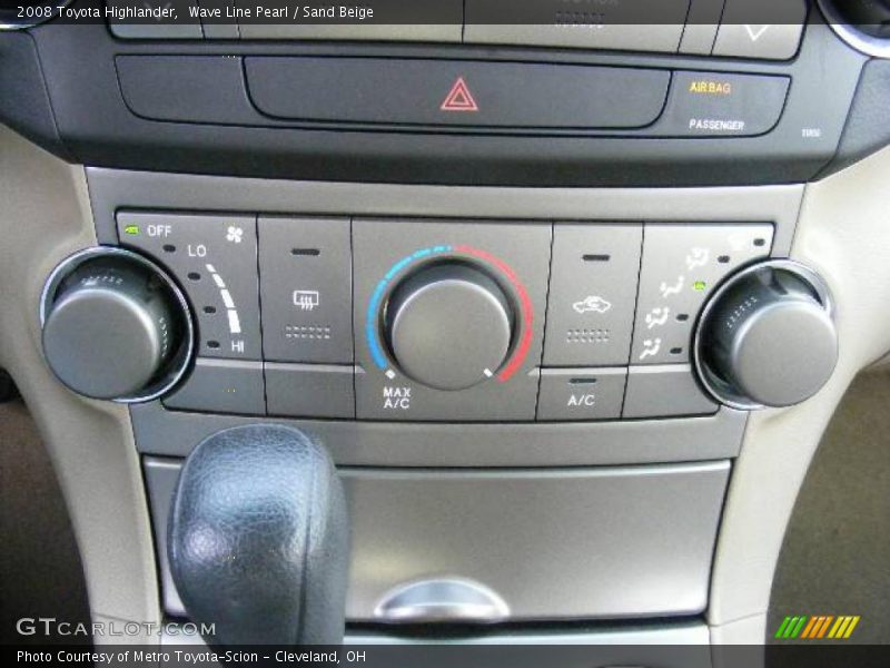 Wave Line Pearl / Sand Beige 2008 Toyota Highlander