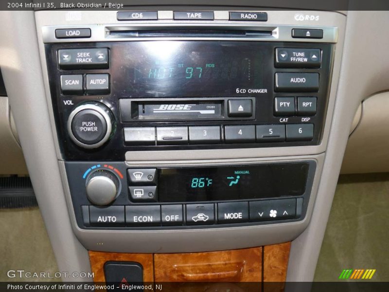 Black Obsidian / Beige 2004 Infiniti I 35
