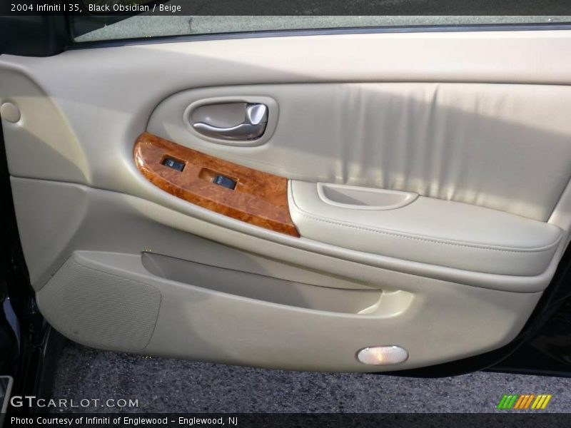 Black Obsidian / Beige 2004 Infiniti I 35