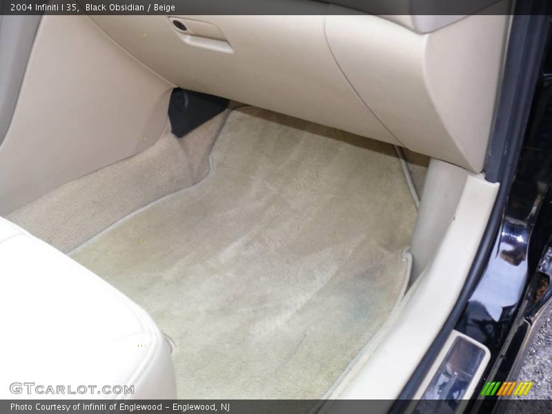 Black Obsidian / Beige 2004 Infiniti I 35