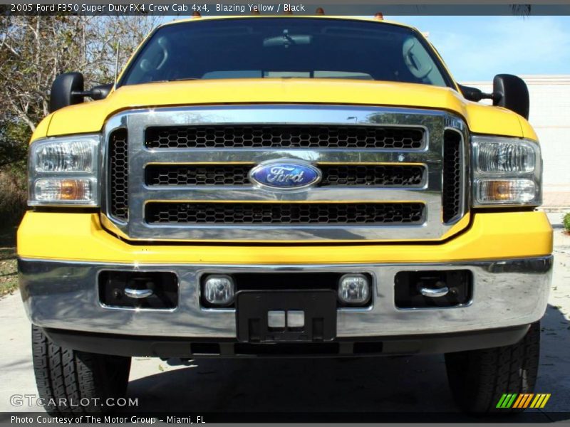 Blazing Yellow / Black 2005 Ford F350 Super Duty FX4 Crew Cab 4x4