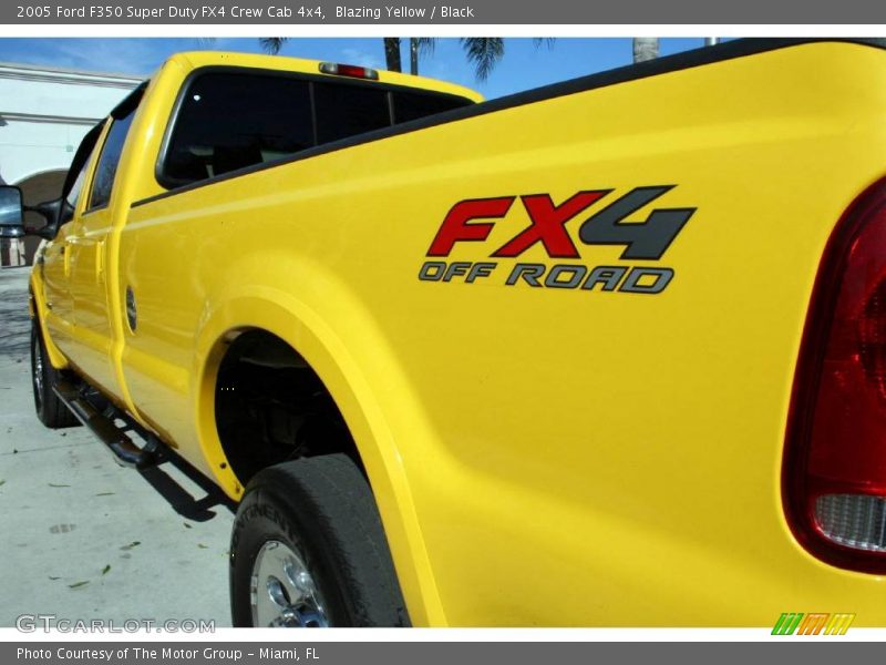 Blazing Yellow / Black 2005 Ford F350 Super Duty FX4 Crew Cab 4x4