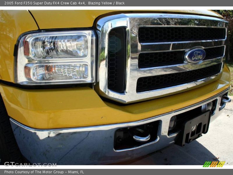 Blazing Yellow / Black 2005 Ford F350 Super Duty FX4 Crew Cab 4x4