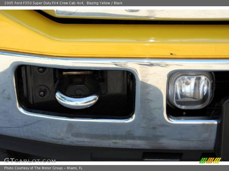 Blazing Yellow / Black 2005 Ford F350 Super Duty FX4 Crew Cab 4x4