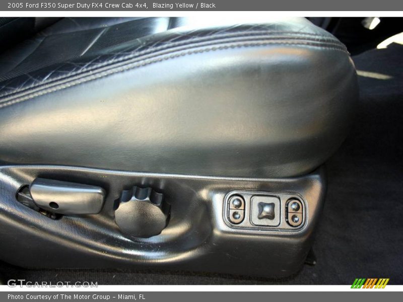 Blazing Yellow / Black 2005 Ford F350 Super Duty FX4 Crew Cab 4x4
