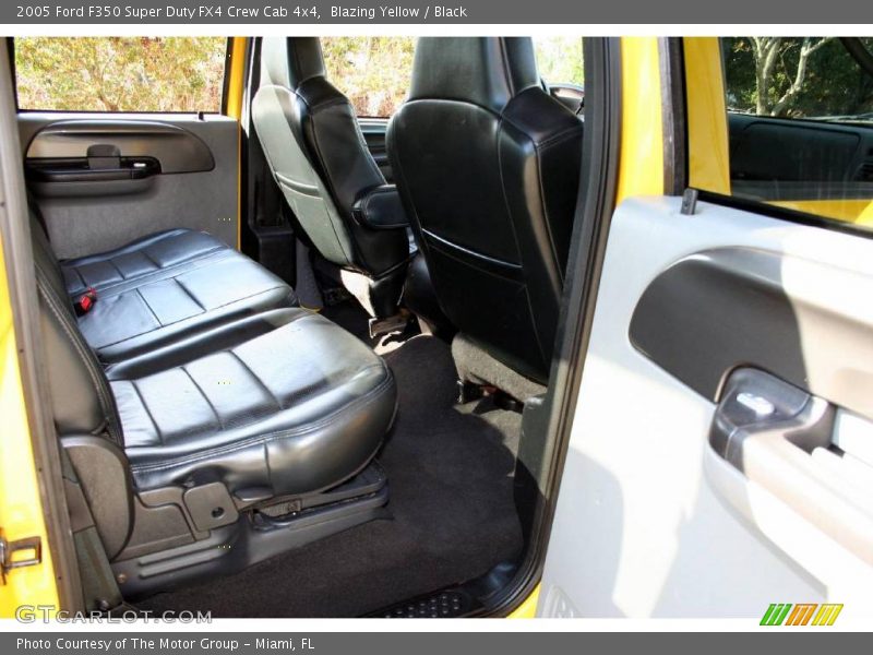 Blazing Yellow / Black 2005 Ford F350 Super Duty FX4 Crew Cab 4x4