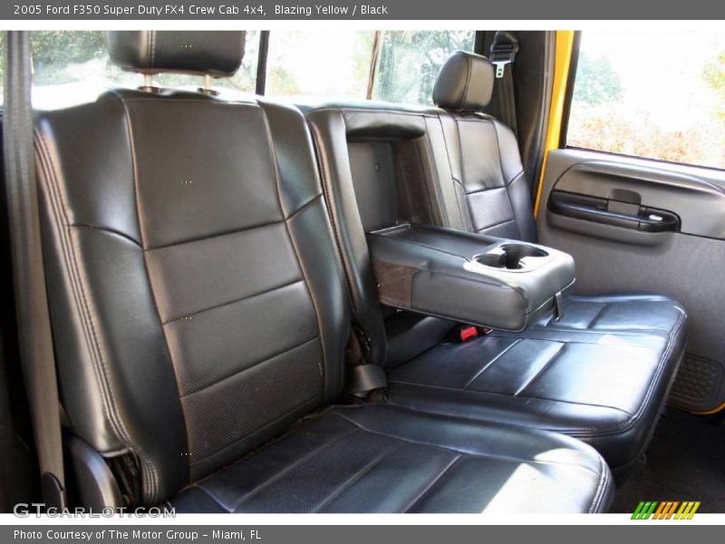 Blazing Yellow / Black 2005 Ford F350 Super Duty FX4 Crew Cab 4x4
