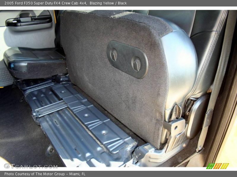 Blazing Yellow / Black 2005 Ford F350 Super Duty FX4 Crew Cab 4x4