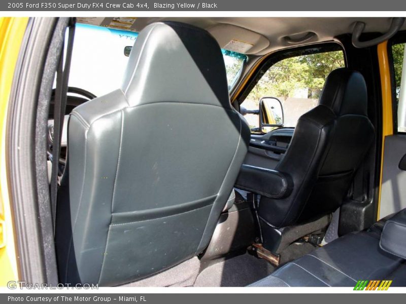 Blazing Yellow / Black 2005 Ford F350 Super Duty FX4 Crew Cab 4x4
