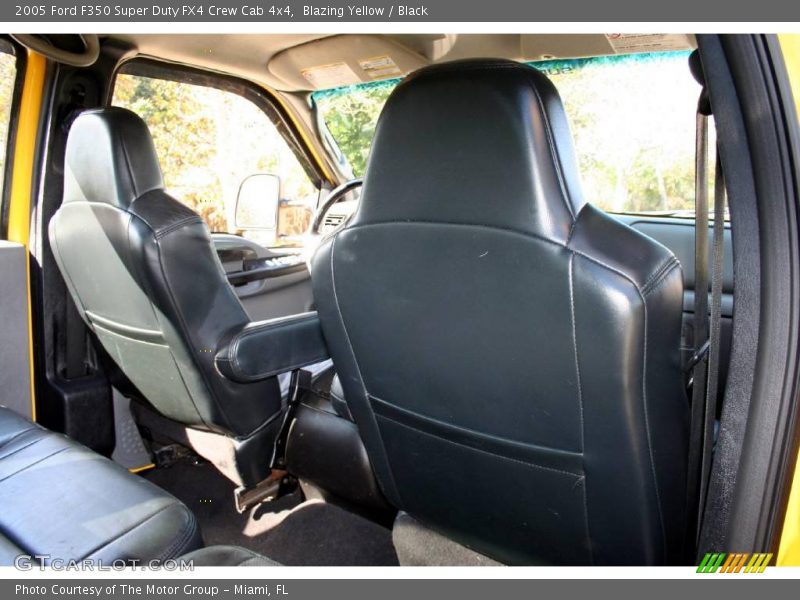 Blazing Yellow / Black 2005 Ford F350 Super Duty FX4 Crew Cab 4x4