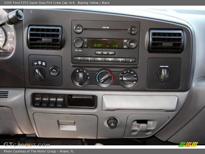 Blazing Yellow / Black 2005 Ford F350 Super Duty FX4 Crew Cab 4x4