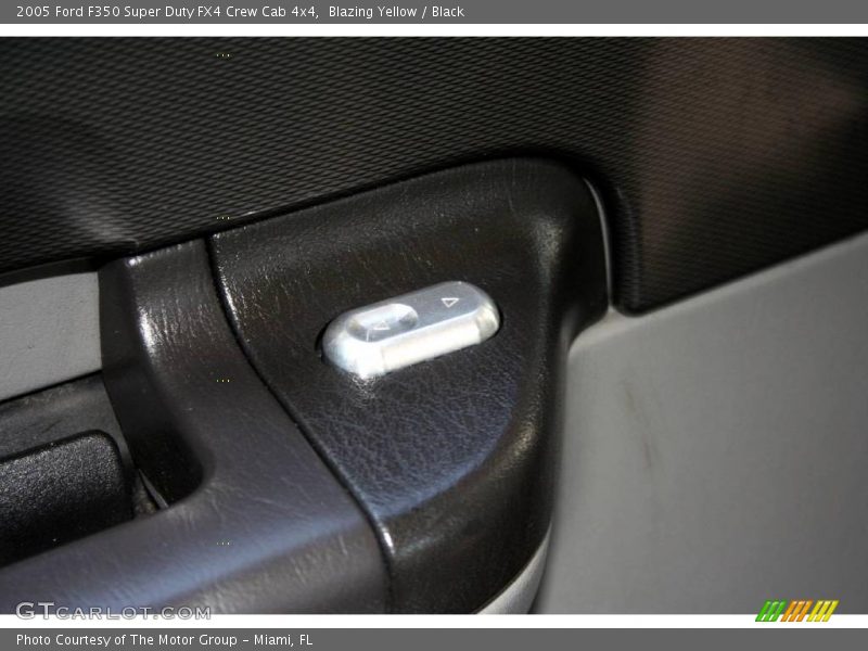 Blazing Yellow / Black 2005 Ford F350 Super Duty FX4 Crew Cab 4x4
