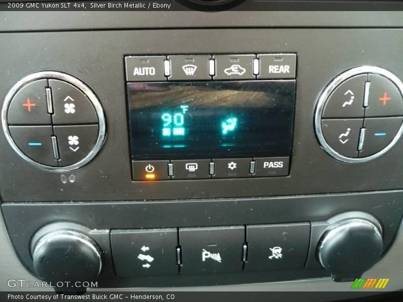 Silver Birch Metallic / Ebony 2009 GMC Yukon SLT 4x4