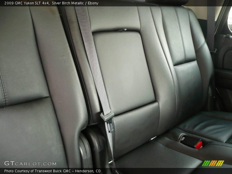 Silver Birch Metallic / Ebony 2009 GMC Yukon SLT 4x4