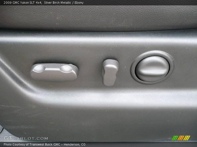 Silver Birch Metallic / Ebony 2009 GMC Yukon SLT 4x4