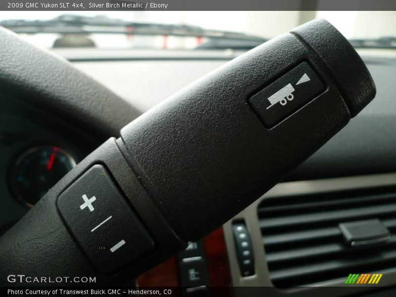 Silver Birch Metallic / Ebony 2009 GMC Yukon SLT 4x4