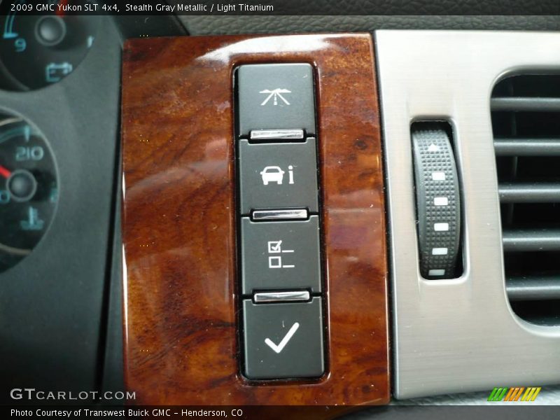 Stealth Gray Metallic / Light Titanium 2009 GMC Yukon SLT 4x4