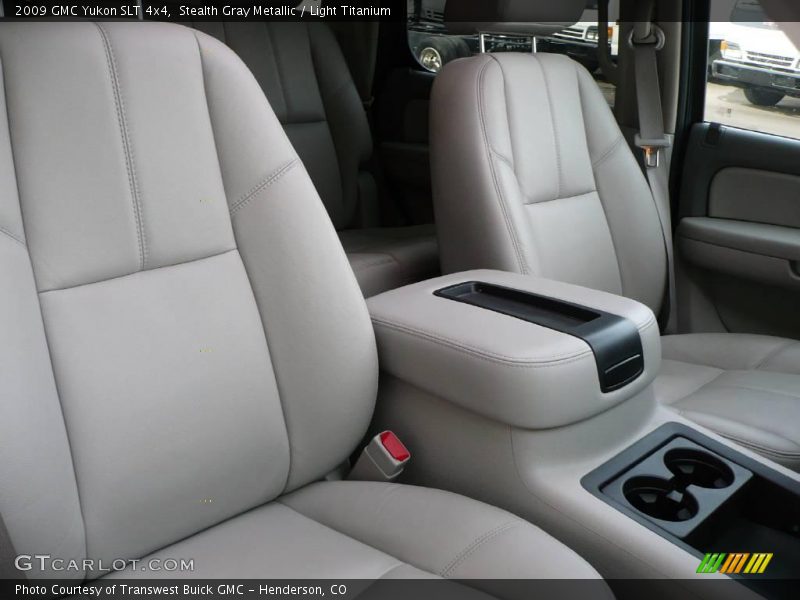Stealth Gray Metallic / Light Titanium 2009 GMC Yukon SLT 4x4