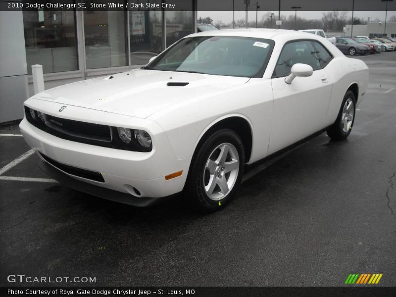 Stone White / Dark Slate Gray 2010 Dodge Challenger SE