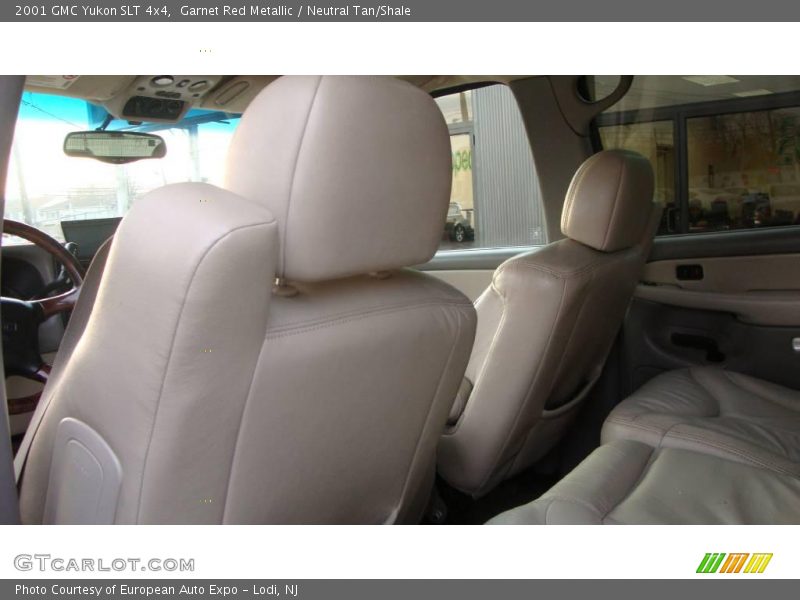 Garnet Red Metallic / Neutral Tan/Shale 2001 GMC Yukon SLT 4x4