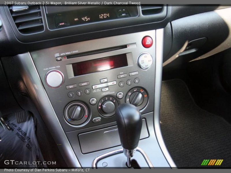 Brilliant Silver Metallic / Dark Charcoal Tweed 2007 Subaru Outback 2.5i Wagon