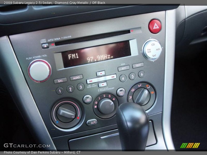 Diamond Gray Metallic / Off Black 2009 Subaru Legacy 2.5i Sedan