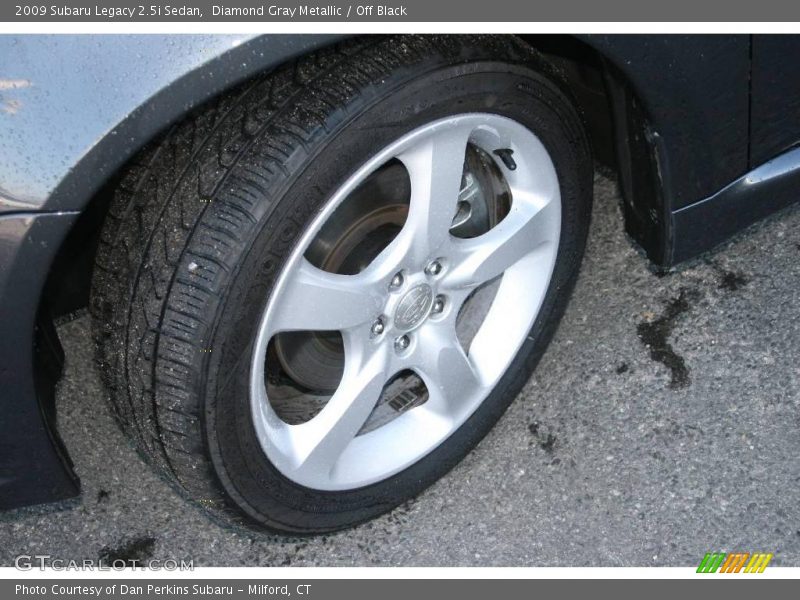 Diamond Gray Metallic / Off Black 2009 Subaru Legacy 2.5i Sedan