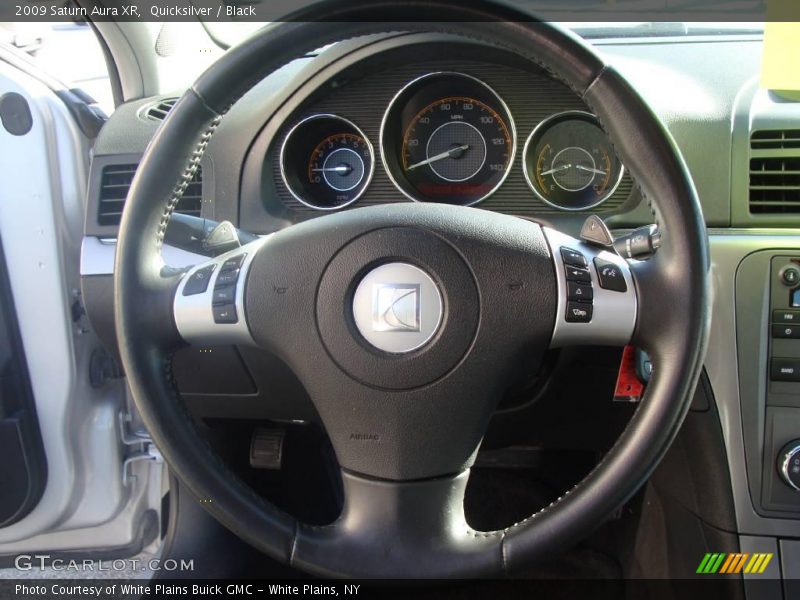Quicksilver / Black 2009 Saturn Aura XR