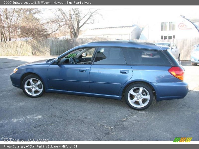 Newport Blue Pearl / Ivory 2007 Subaru Legacy 2.5i Wagon