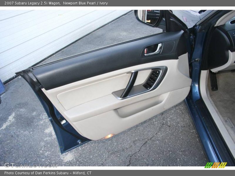 Newport Blue Pearl / Ivory 2007 Subaru Legacy 2.5i Wagon