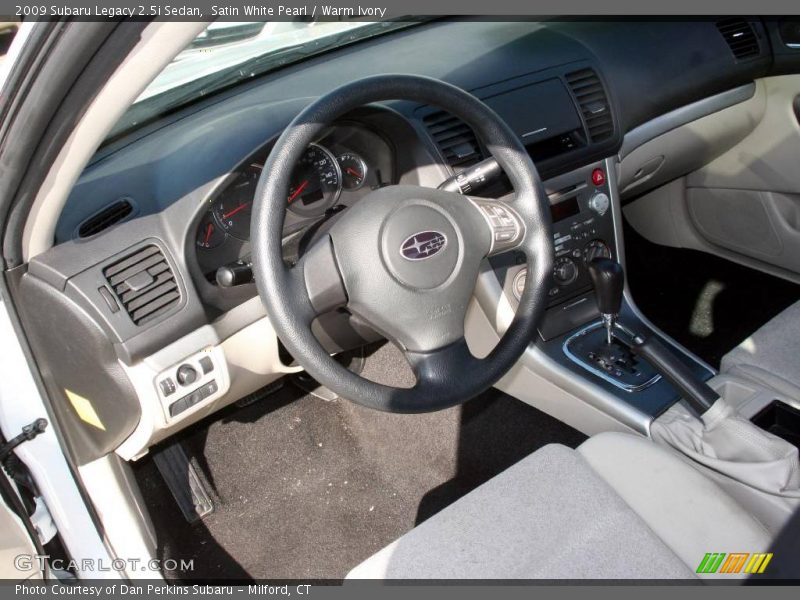 Satin White Pearl / Warm Ivory 2009 Subaru Legacy 2.5i Sedan