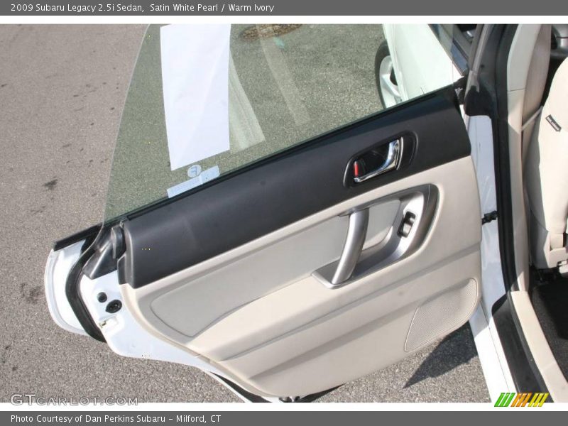 Satin White Pearl / Warm Ivory 2009 Subaru Legacy 2.5i Sedan