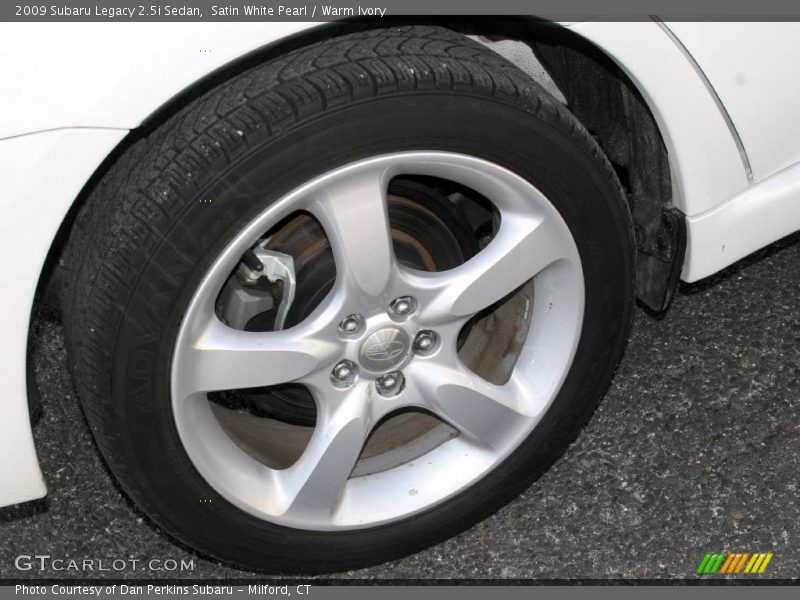 Satin White Pearl / Warm Ivory 2009 Subaru Legacy 2.5i Sedan