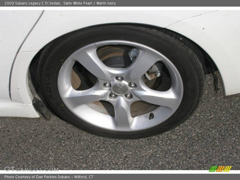 Satin White Pearl / Warm Ivory 2009 Subaru Legacy 2.5i Sedan