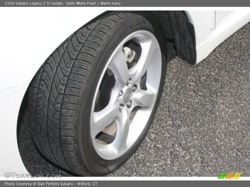 Satin White Pearl / Warm Ivory 2009 Subaru Legacy 2.5i Sedan