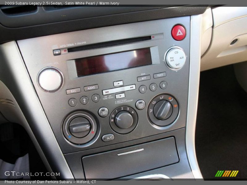 Satin White Pearl / Warm Ivory 2009 Subaru Legacy 2.5i Sedan