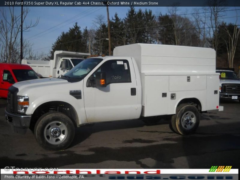 Oxford White / Medium Stone 2010 Ford F350 Super Duty XL Regular Cab 4x4 Chassis