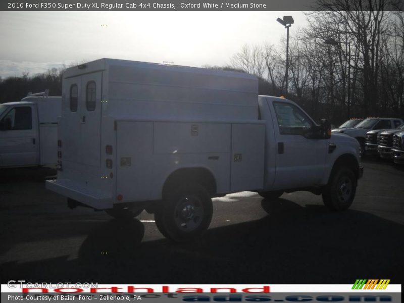 Oxford White / Medium Stone 2010 Ford F350 Super Duty XL Regular Cab 4x4 Chassis
