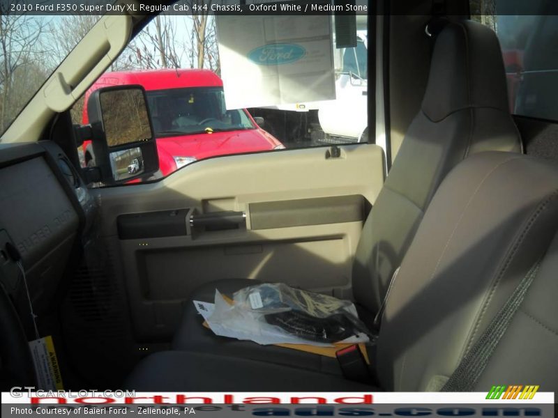 Oxford White / Medium Stone 2010 Ford F350 Super Duty XL Regular Cab 4x4 Chassis